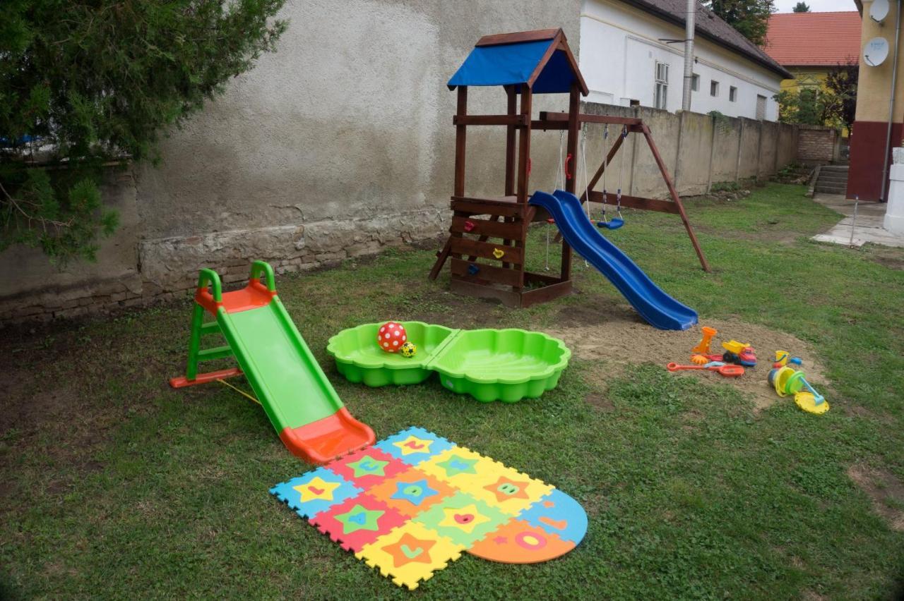 Servus Vendeghaz 2 Lengyeltoti Dış mekan fotoğraf